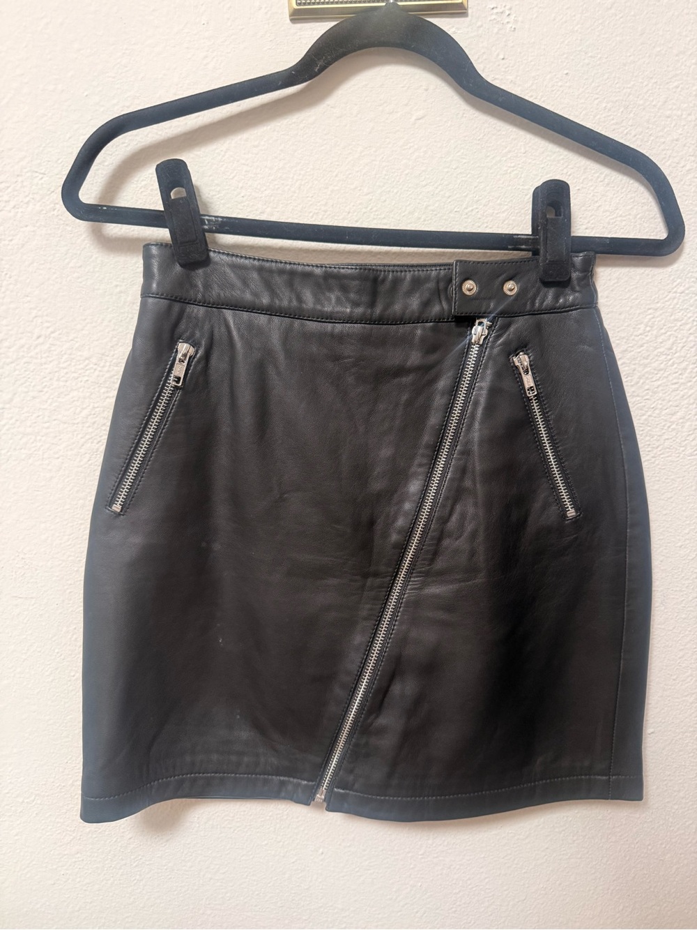 Lovers + Friends Black 100% real lamb skin Leather Asymmetrical Zip Mini Skirt